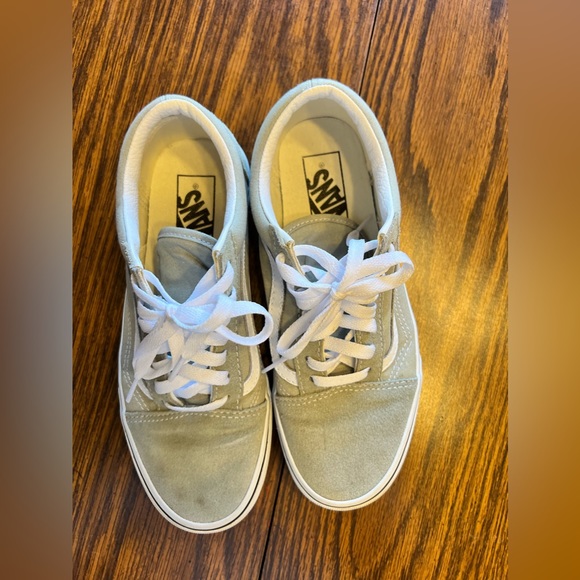 ⚡️FLASH SALE⚡️ Old skool vans desert sage green and true white size 7.5 women’s - Picture 2 of 5